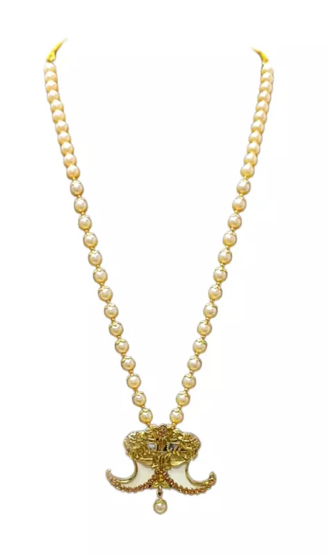Puligoru pendent with mala